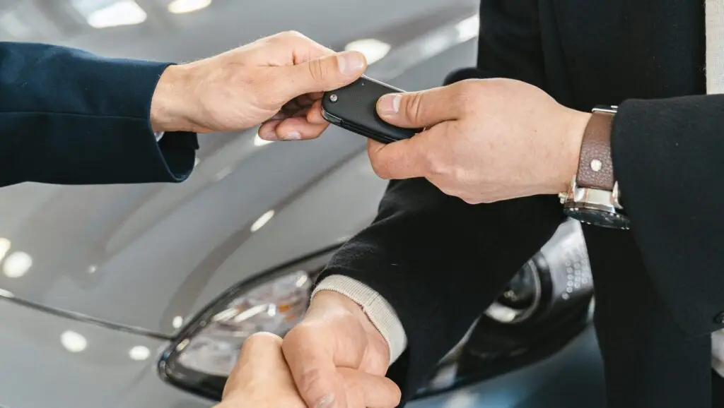 Uue auto pakett - keraamiline värvikaitse